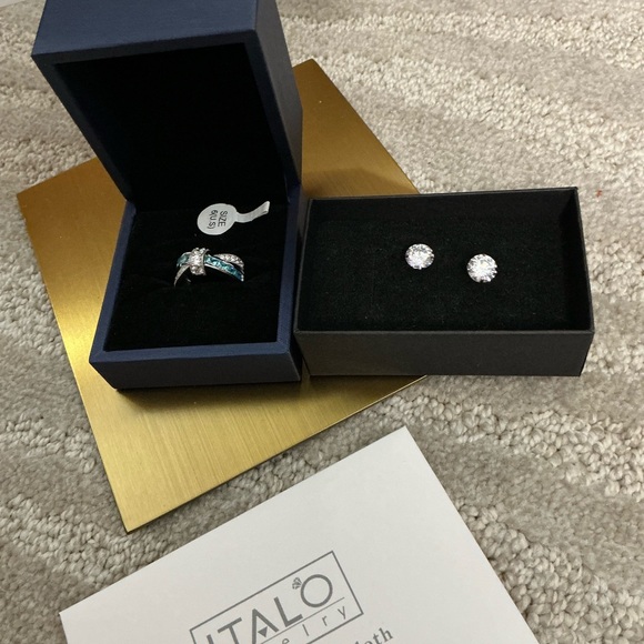 Italo Jewelry Offers the best quality! Silver Ring and Earring Set - Picture 3 of 10